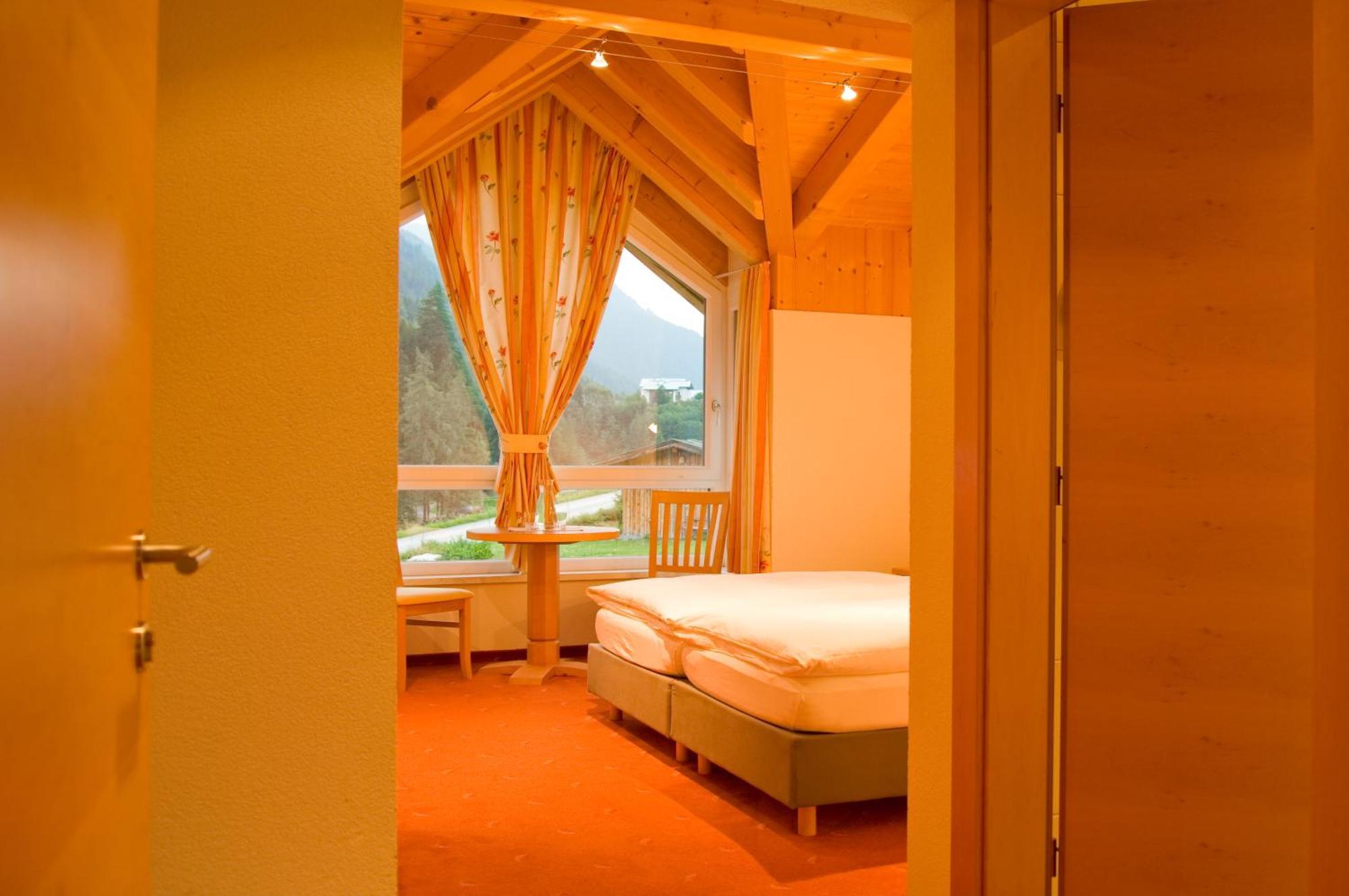 Bed and Breakfast Adrian Санкт-Антон-ам-Арльберг Экстерьер фото