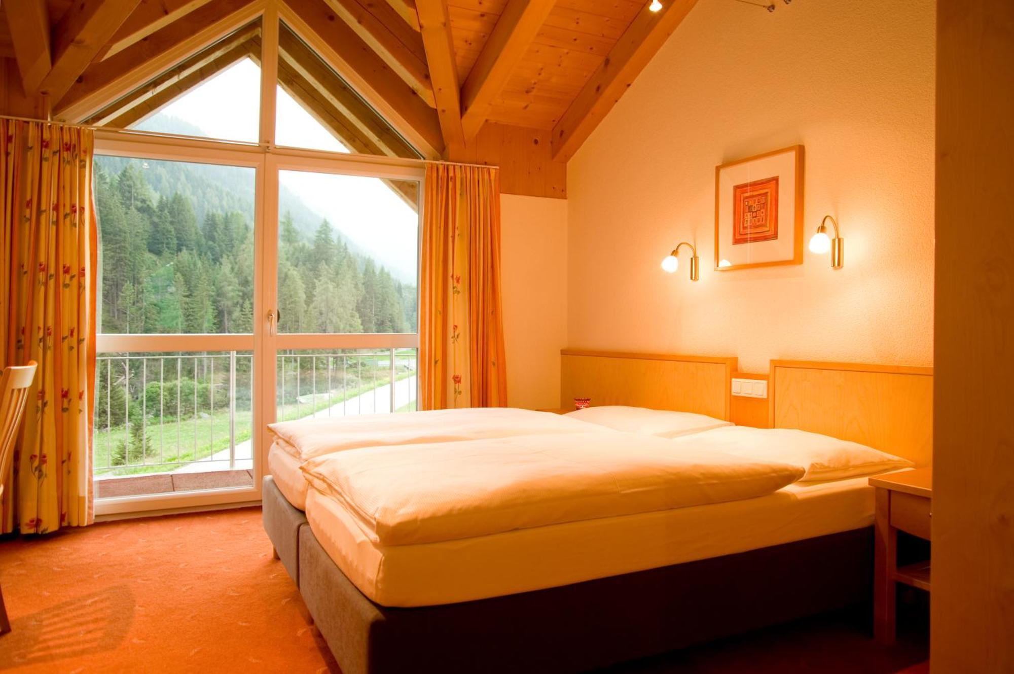 Bed and Breakfast Adrian Санкт-Антон-ам-Арльберг Экстерьер фото
